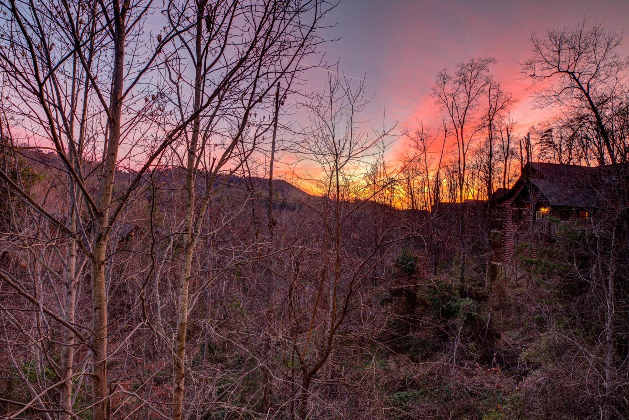 Ya Need Holiday home Sevierville